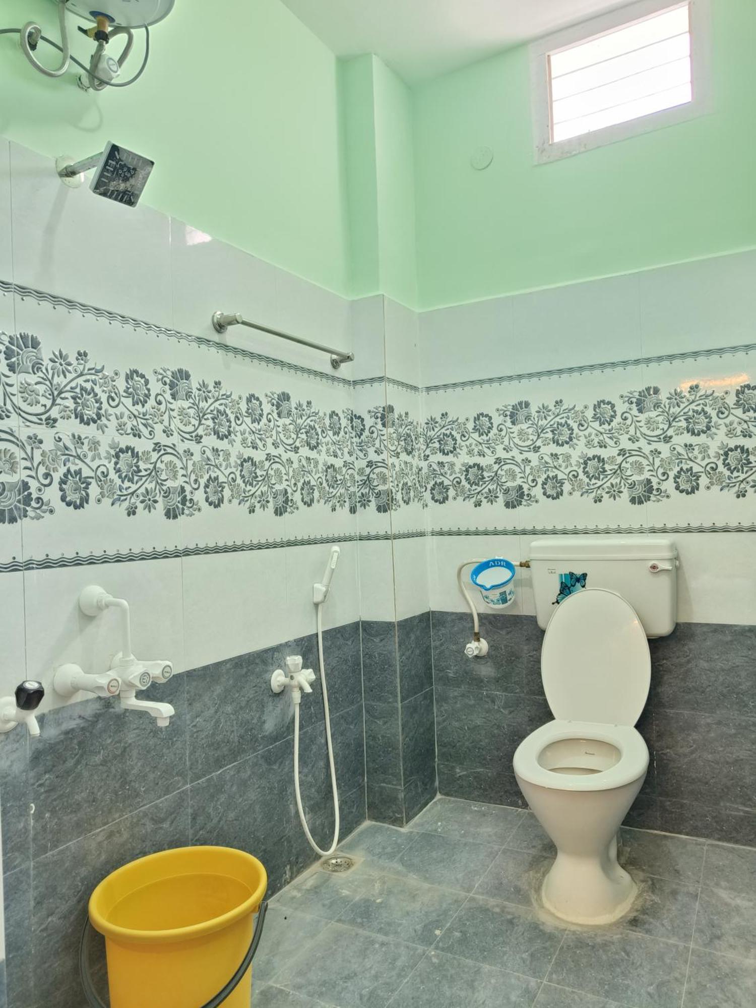 Liya Guest House Tiruvannamalai Bagian luar foto