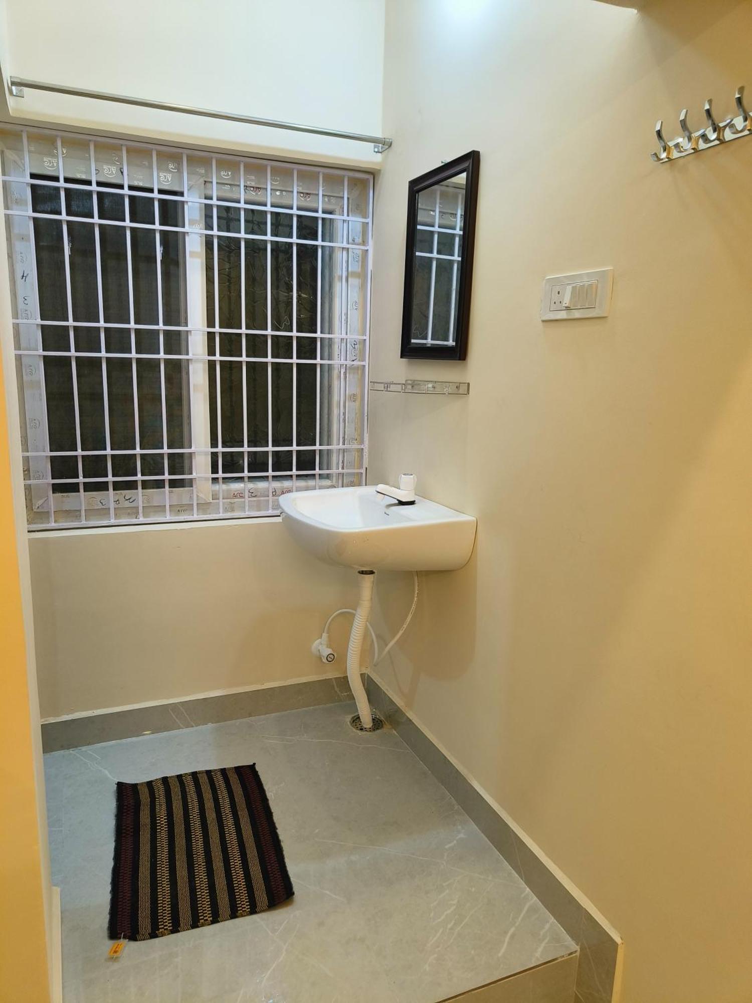 Liya Guest House Tiruvannamalai Bagian luar foto